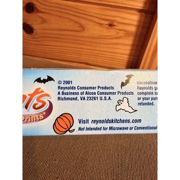 NEW Vintage Reynolds Plastic Wrap Spooky Prints 2001 - 25 Sq Feet (SU45) - Picture 8 of 9